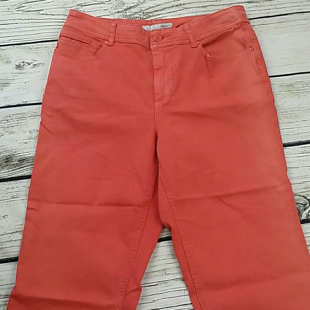 Chico's Platinum Capri Pants